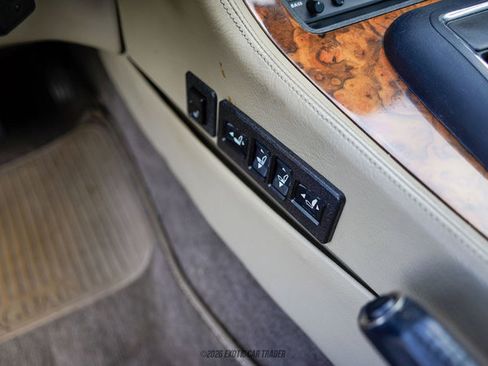 Used 1988 Jaguar XJ Vanden Plas RWD image 40