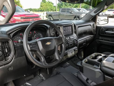 Used 2020 Chevrolet Silverado 1500 Custom w/ Custom Value Package RWD image 12