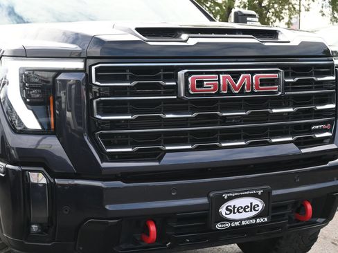 Used 2024 GMC Sierra 2500 AT4 w/ AT4 Premium Plus Package AWD/4WD image 27