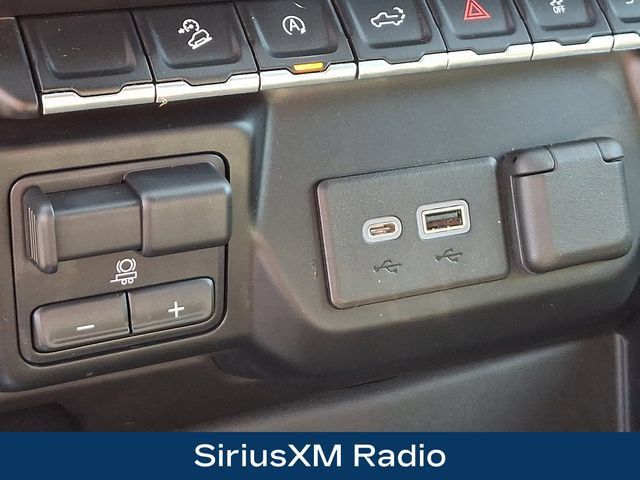 Used 2021 Chevrolet Silverado 1500 RST AWD/4WD image 17