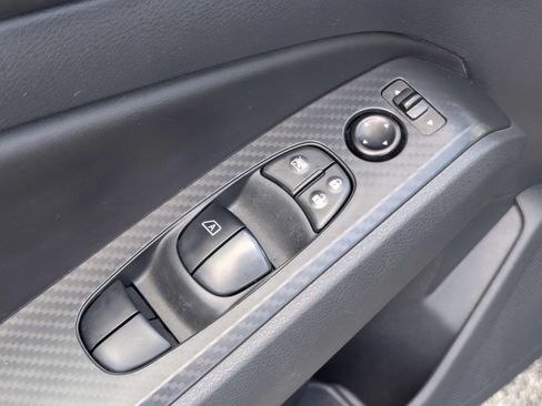 Used 2022 Nissan Altima 2.5 SV FWD image 13