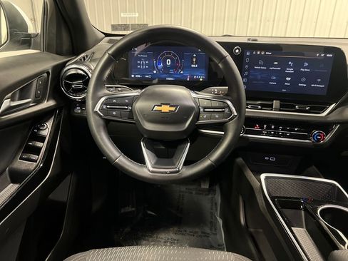 Certified 2025 Chevrolet Equinox LT image 14