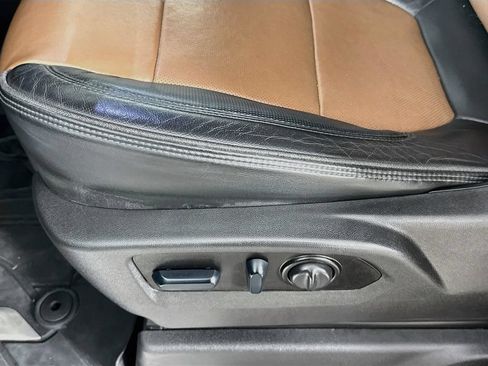 Used 2022 Chevrolet Silverado 1500 High Country w/ LPO, Dark Essentials Package AWD/4WD image 22
