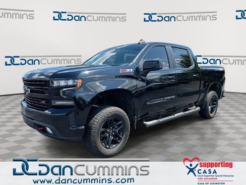 Used 2021 Chevrolet Silverado 1500 LT Trail Boss w/ Convenience Package II AWD/4WD image 1