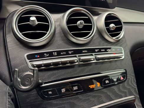 Used 2021 Mercedes-Benz GLC 300 GLC 300 Coupe image 42