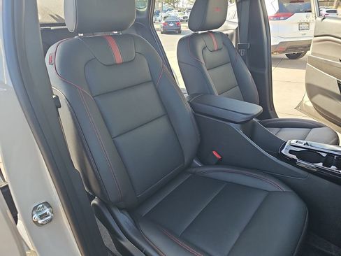 New 2026 Chevrolet Trax RS w/ Driver Confidence Package image 10