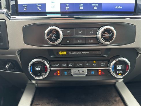 Used 2022 Ford F250 Lariat w/ Tremor Off-Road Package image 44