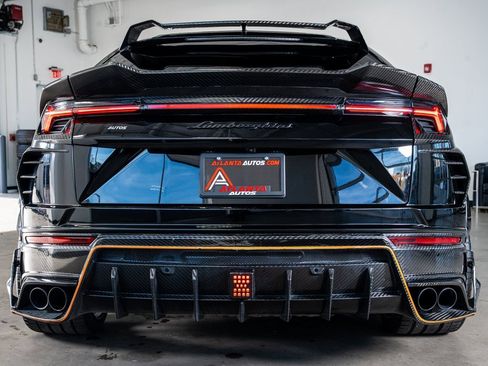 Used 2022 Lamborghini Urus image 7
