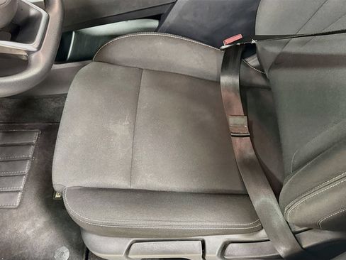 Used 2024 Nissan Rogue S AWD/4WD image 18