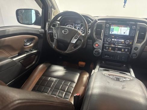 Used 2018 Nissan Titan Platinum Reserve w/ Platinum Utility Package AWD/4WD image 19