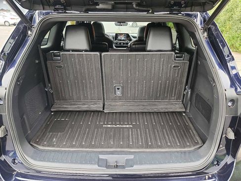 Used 2022 Toyota Highlander XSE image 29