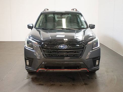 Used 2023 Subaru Forester Sport image 2