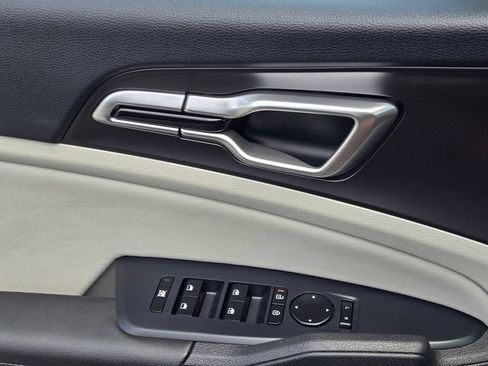 New 2026 Kia Sportage EX FWD image 15