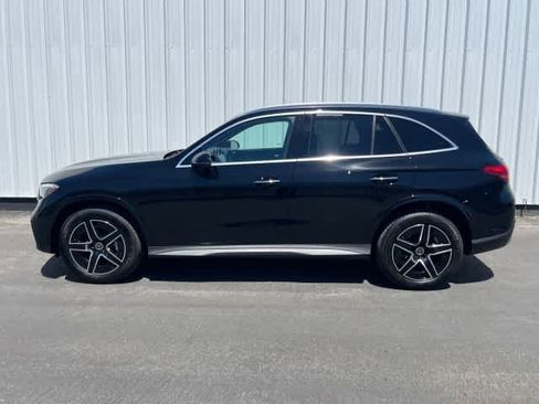 Used 2026 Mercedes-Benz GLC 300 image 3