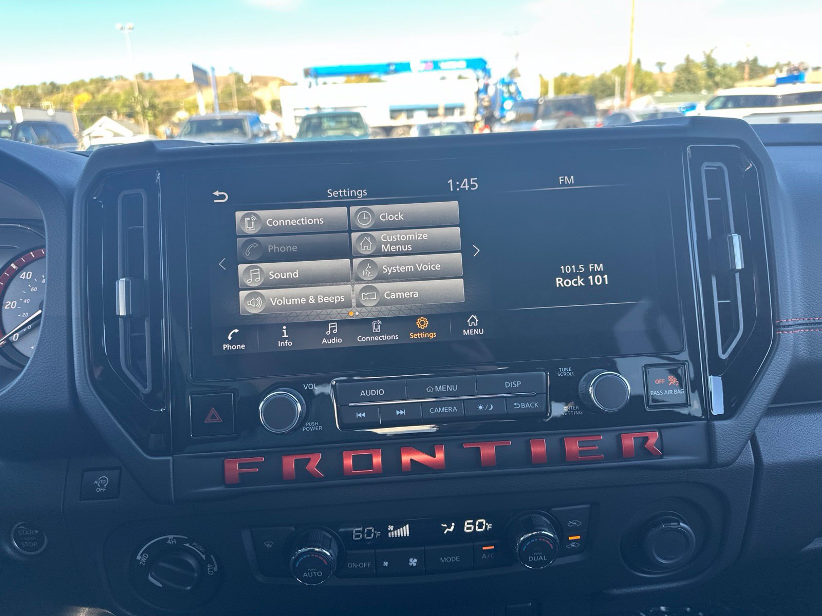 Used 2025 Nissan Frontier PRO-4X AWD/4WD image 46