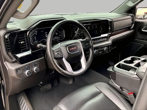 Certified 2025 GMC Sierra 1500 SLT AWD/4WD image 18