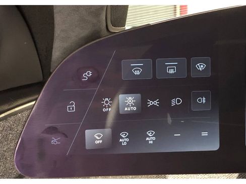 Used 2024 Lucid Air Pure image 29