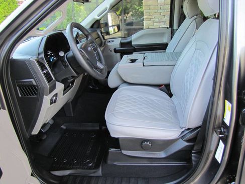 Used 2020 Ford F250 XL w/ STX Appearance Package image 12