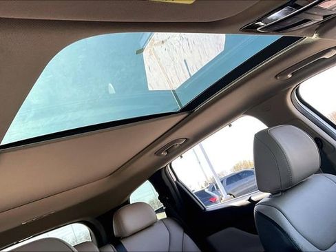 Used 2023 Hyundai Santa Fe SEL w/ Premium Package image 26