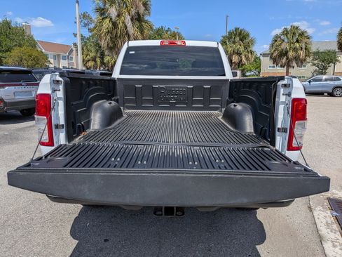 Used 2022 RAM 2500 Big Horn w/ Cold Weather Group AWD/4WD image 13