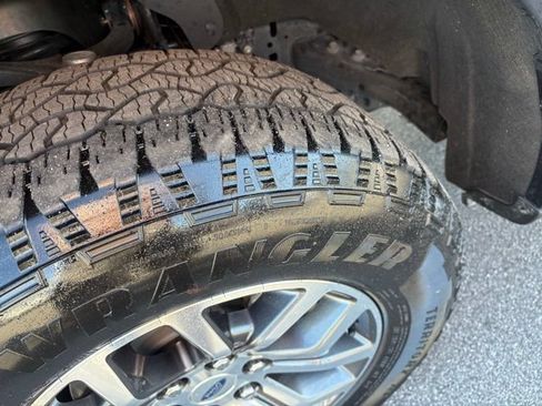 Used 2022 Ford F150 Lariat w/ Equipment Group 501A Mid AWD/4WD image 28
