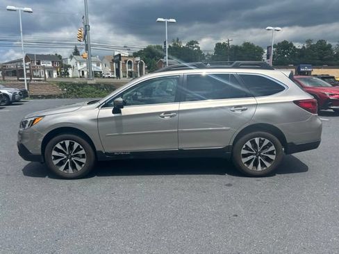 Used 2016 Subaru Outback 2.5i Limited AWD/4WD image 7