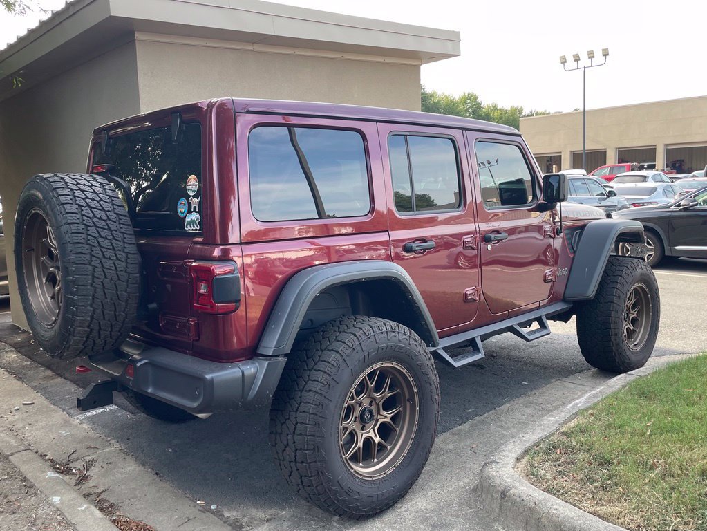 Used 2021 Jeep Wrangler Unlimited Rubicon AWD/4WD image 4