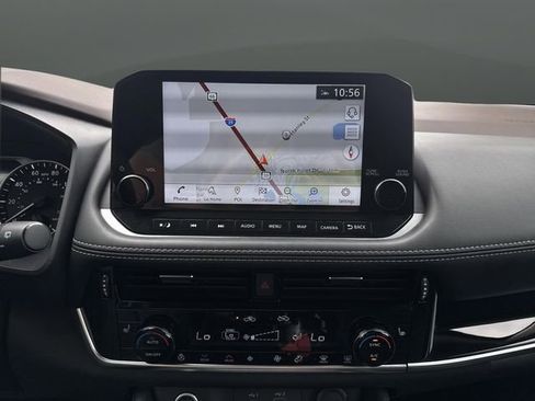 Used 2022 Nissan Rogue SL w/ SL Premium Package image 9