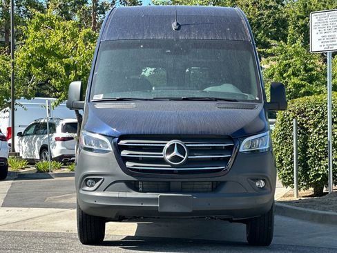 Used 2024 Mercedes-Benz Sprinter 144 Cargo image 8