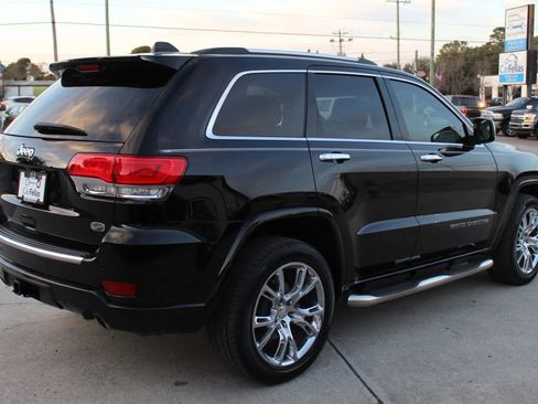 Used 2017 Jeep Grand Cherokee Overland image 5