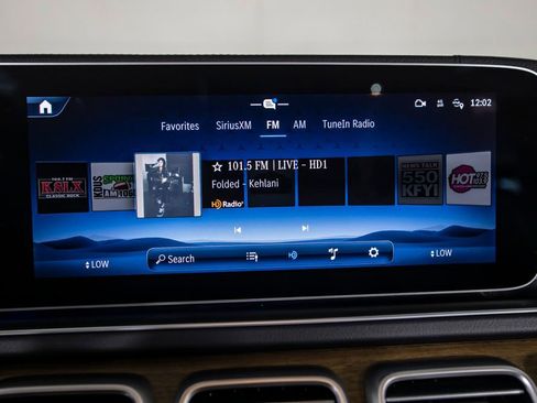 Used 2026 Mercedes-Benz GLS 580 4MATIC image 28