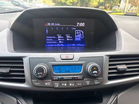 Used 2012 Honda Odyssey EX image 25