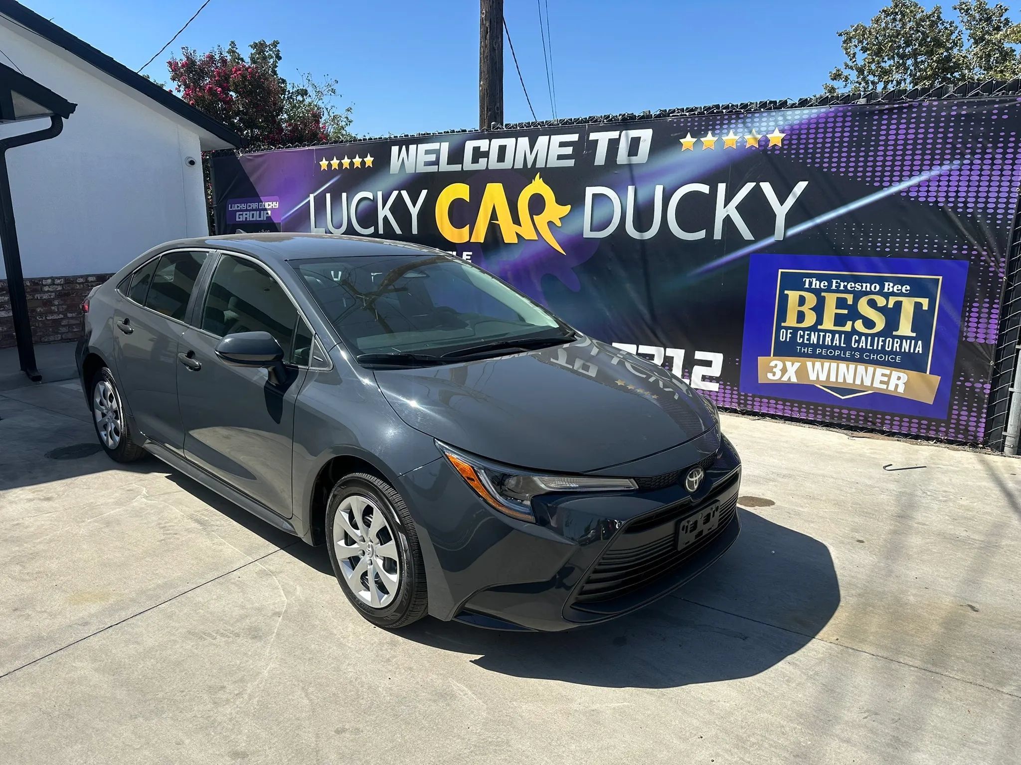 Used 2026 Toyota Corolla LE FWD image 2