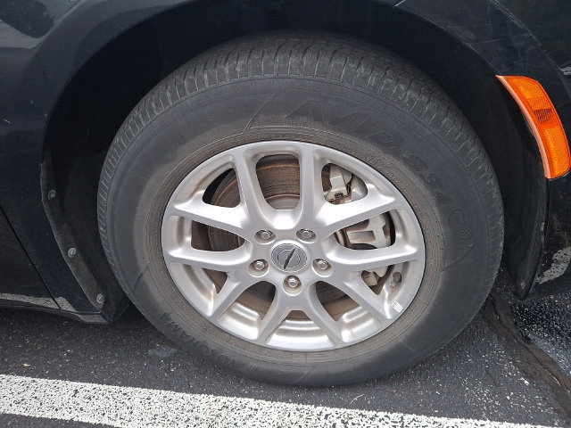 Used 2023 Chrysler Pacifica Touring-L FWD image 4
