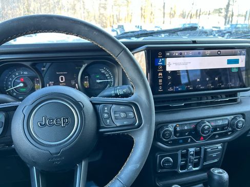 Used 2024 Jeep Wrangler Sport S w/ Convenience Group image 12