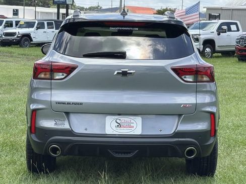 Used 2023 Chevrolet TrailBlazer RS w/ Sun and Liftgate Package FWD image 8