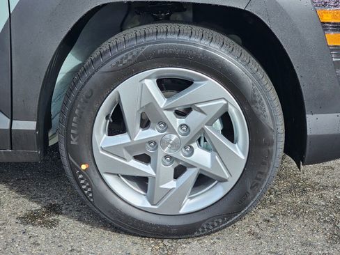 New 2026 Hyundai Kona SE image 9