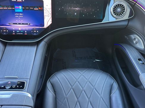 Certified 2023 Mercedes-Benz EQS 580 4MATIC Sedan image 35