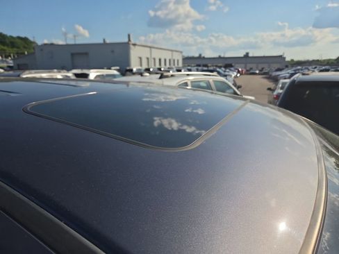 Used 2016 Honda Odyssey EX-L image 3