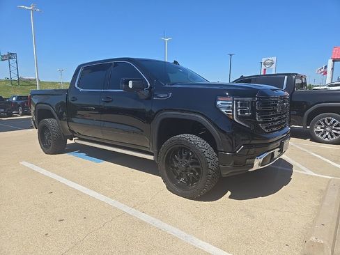 Used 2024 GMC Sierra 1500 Denali Ultimate image 2