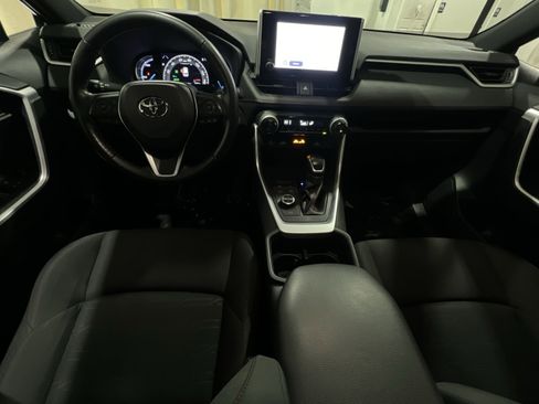 Used 2023 Toyota RAV4 SE w/ Weather & Moonroof Package AWD/4WD image 39