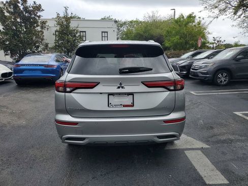 Used 2023 Mitsubishi Outlander SEL image 5