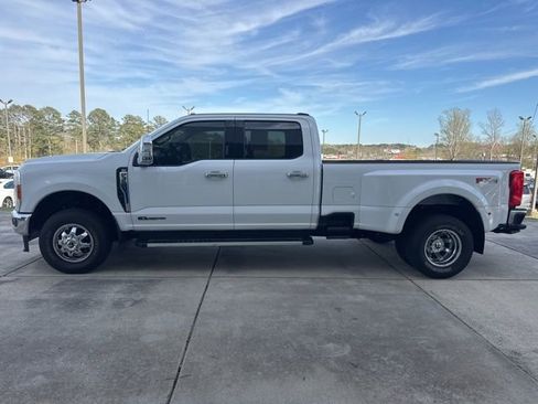 Used 2023 Ford F350 XLT image 4