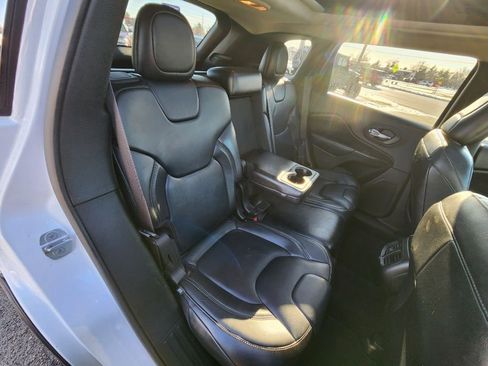 Used 2014 Jeep Cherokee Limited image 19