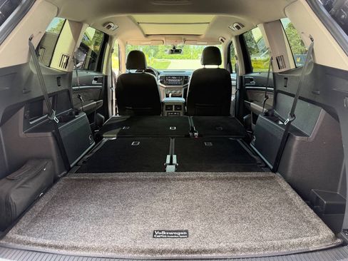 Used 2023 Volkswagen Atlas SE w/ Panoramic Sunroof Package AWD/4WD image 26