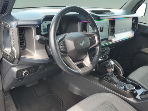 Used 2023 Ford Bronco Outer Banks AWD/4WD image 15