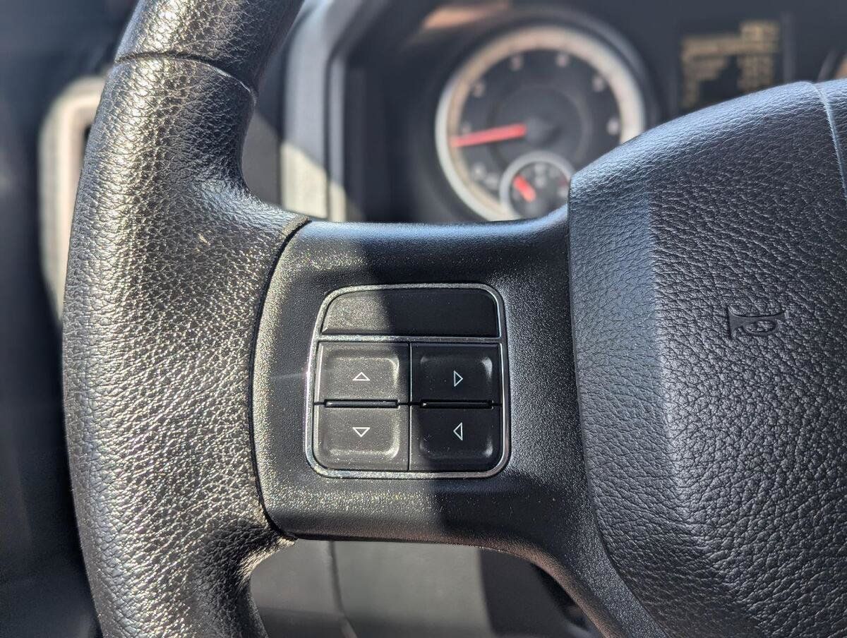 Used 2017 RAM 1500 Express AWD/4WD image 20
