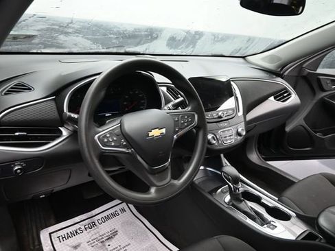 Used 2024 Chevrolet Malibu LT FWD image 13