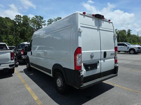 Used 2025 RAM ProMaster 2500 w/ Convenience Group FWD image 4