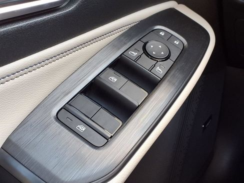 New 2026 Nissan Sentra SL w/ Floor Mat Package FWD image 16
